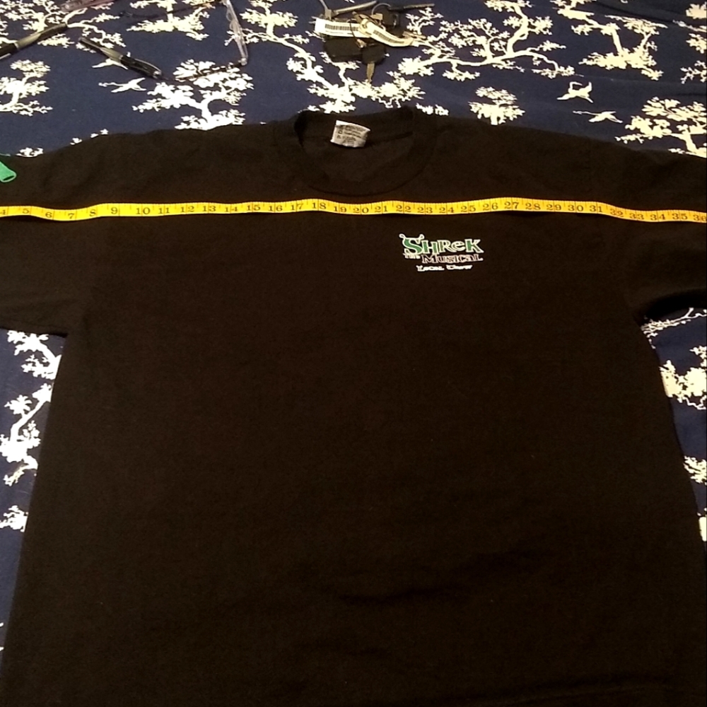 Do you love Shrek? Shrek "Let Your Freak Flag Fly" t-shirt, black, size 2X